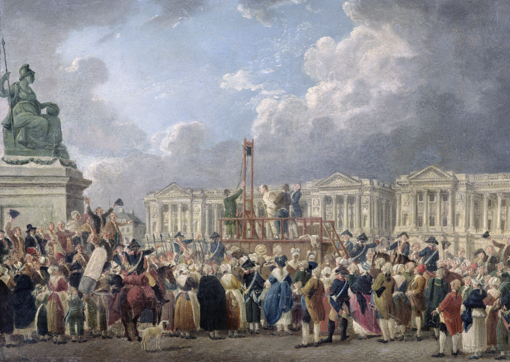 Peinture d'une scène d'exécution pendant la Révolution française de 1793. Au centre, on voit une guillotine sur une structure en bois avec un grand groupe de personnes autour. À droite, des bâtiments blancs, et à gauche, une sculpture verte sur une plate-forme grise. Le ciel à l'arrière-plan est bleu avec des nuages gris.
